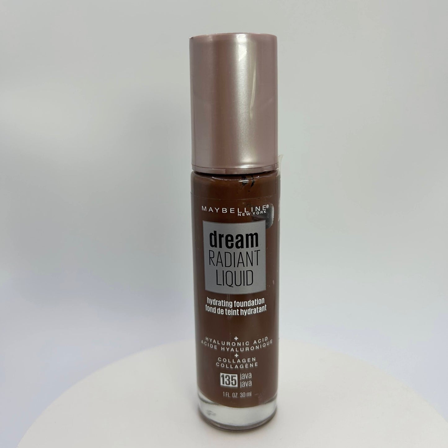 135 JAVA - Maybelline Dream Radiant Base Liquida Con Acido Hialurónico Y Colageno