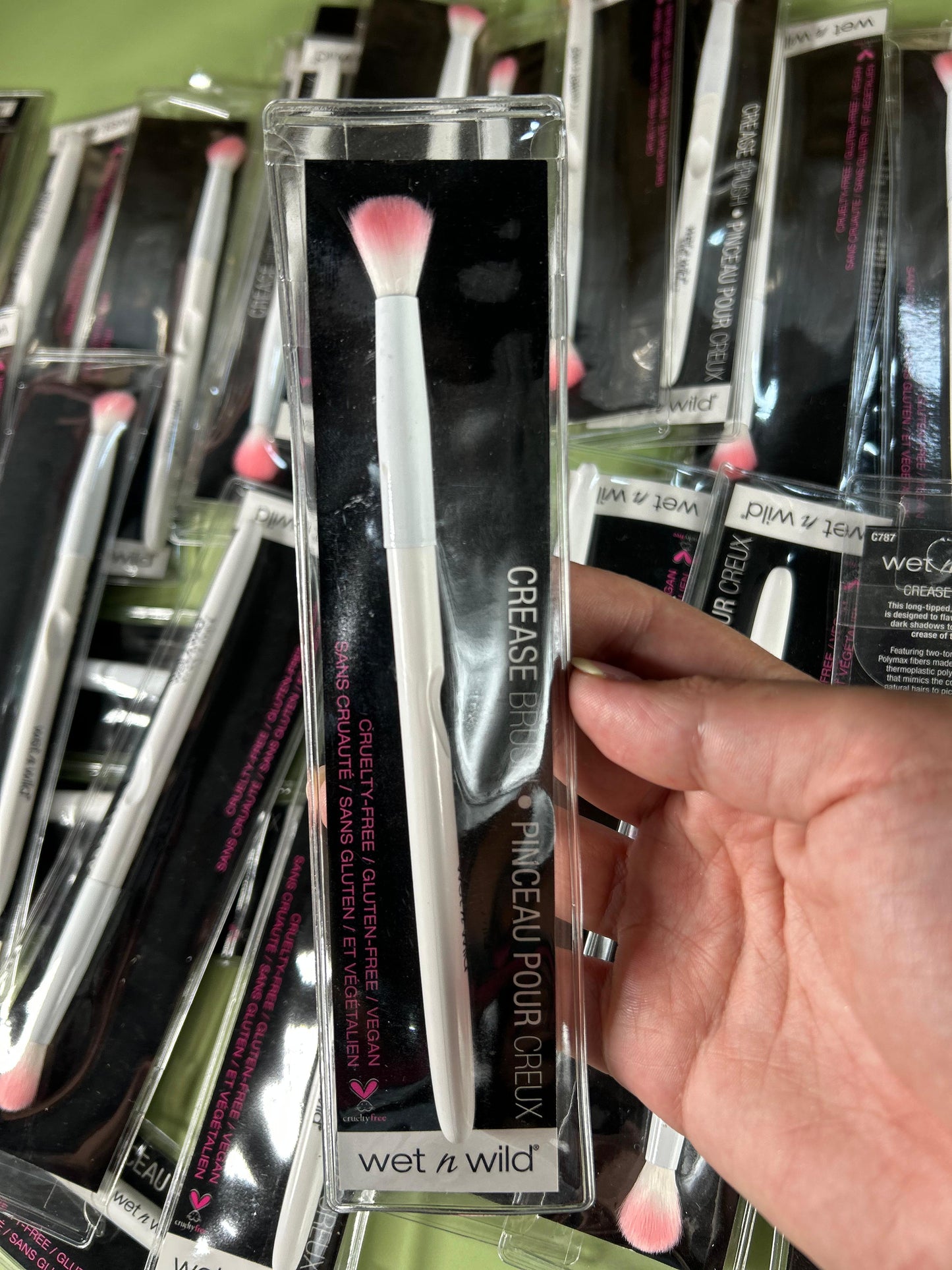 Wet n Wild Brocha Para Pliegues