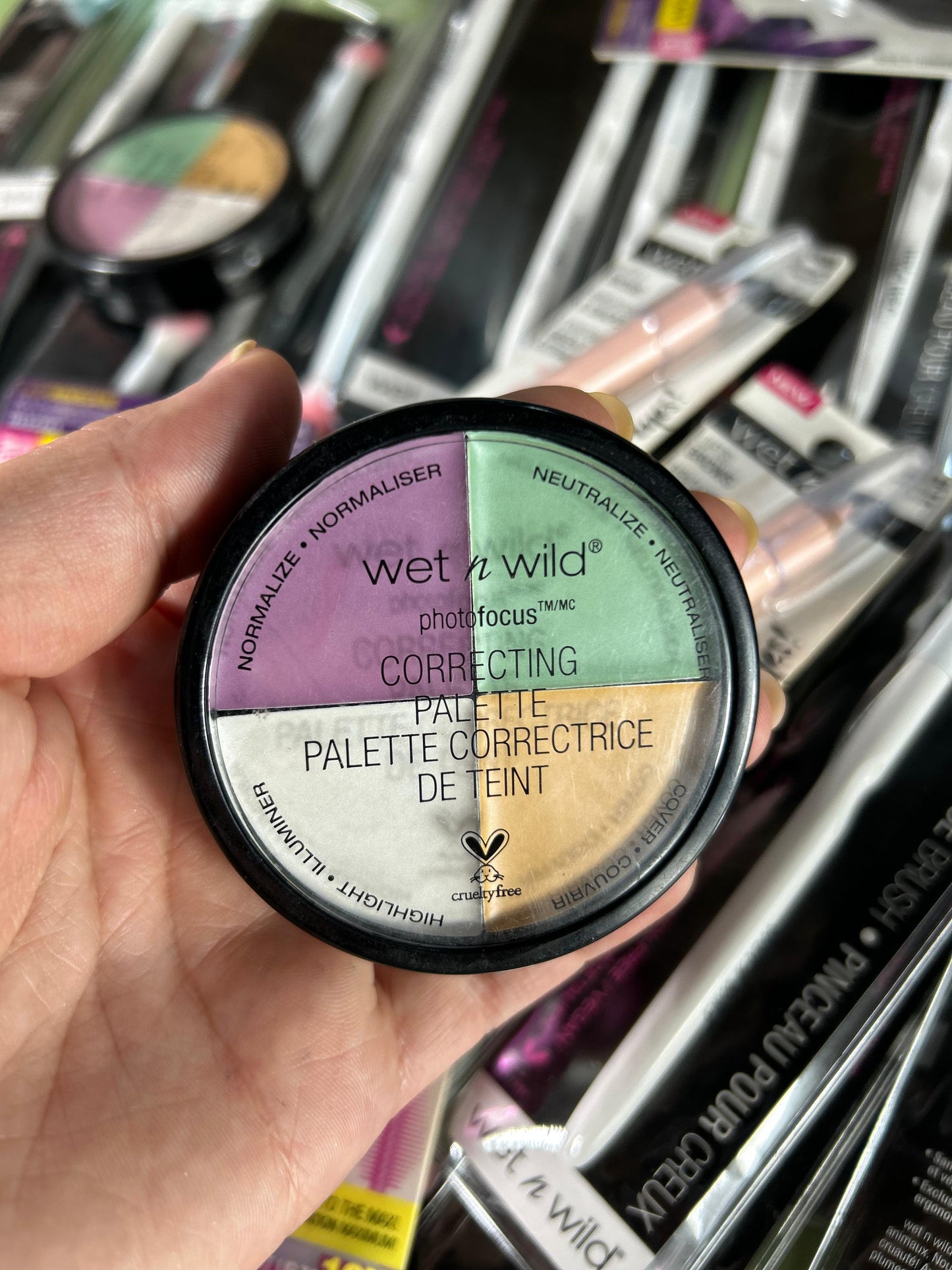 Wet n Wild Photofocus Paleta De Correctores Y Iluminador
