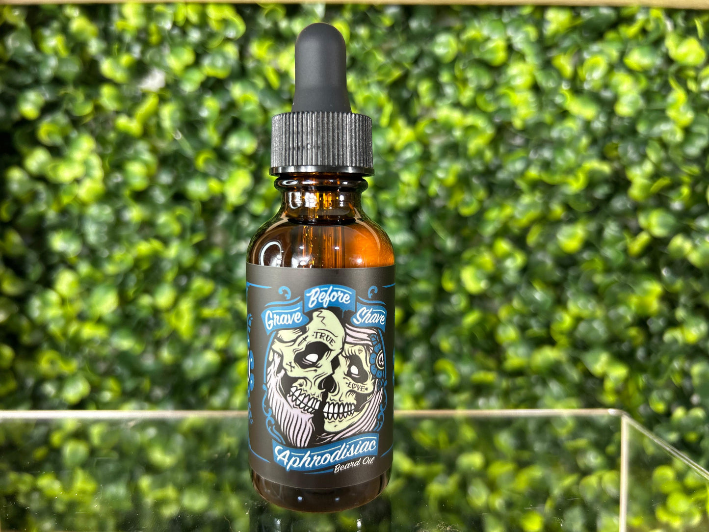 Grave Before Shave Aceite Para Barba De Ingredientes Naturales 1oz - Afrodisiac Blend