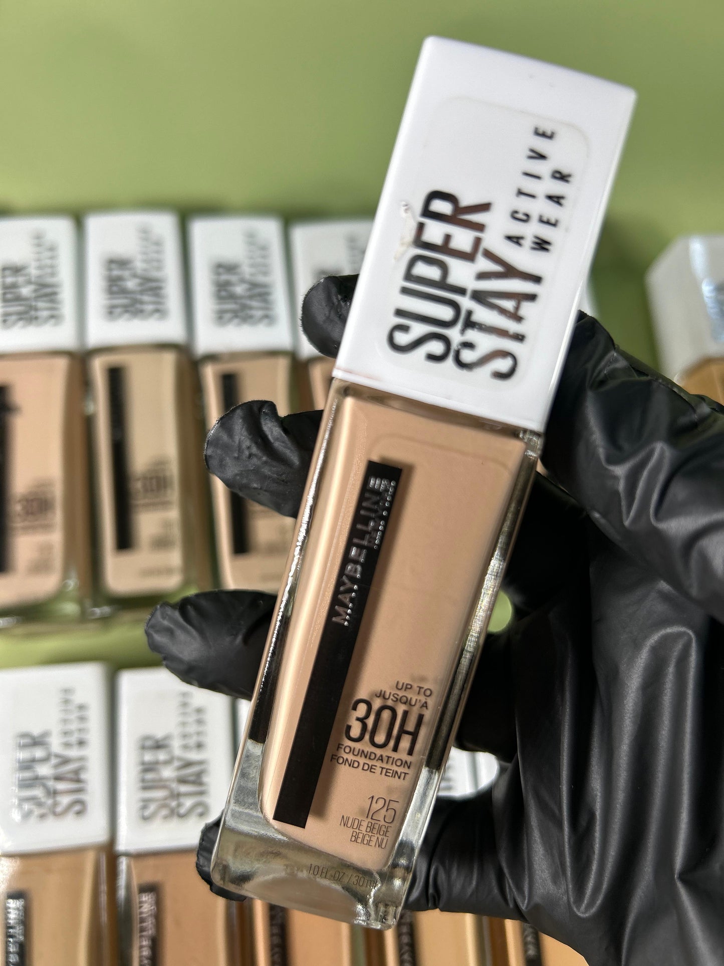 125 NUDE BEIGE - Maybelline Superstay Active Wear Base Liquida 30 Horas Resistente Al Agua
