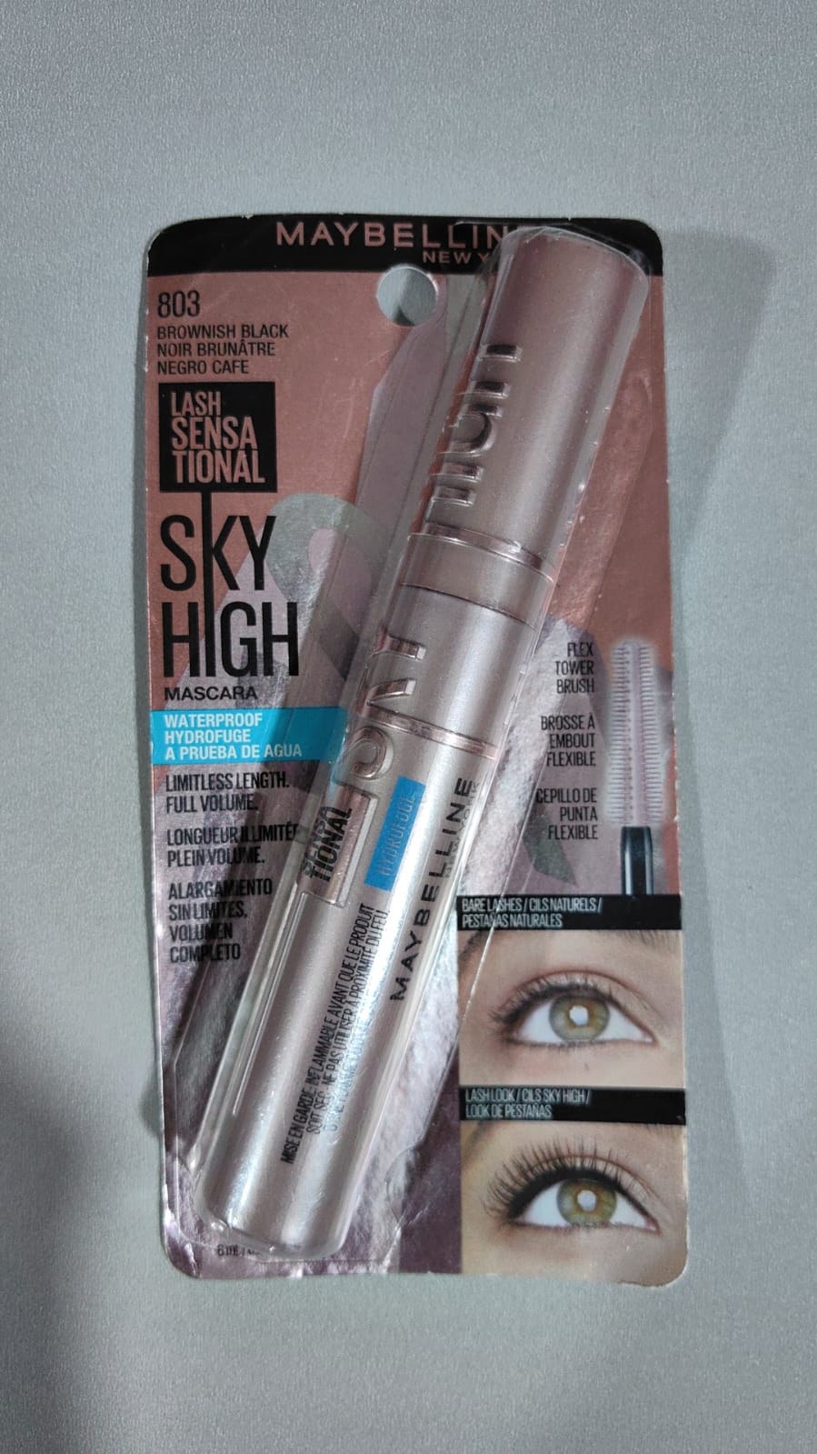 NEGRO MARRON / CONTRA AGUA - Maybelline Sky High Mascara Encrespador